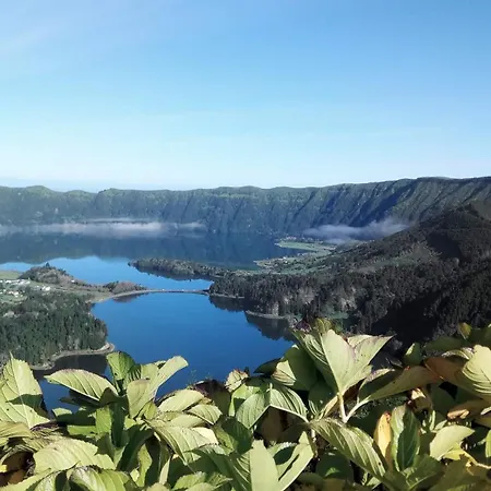 Azores Ocean View * לאגואה